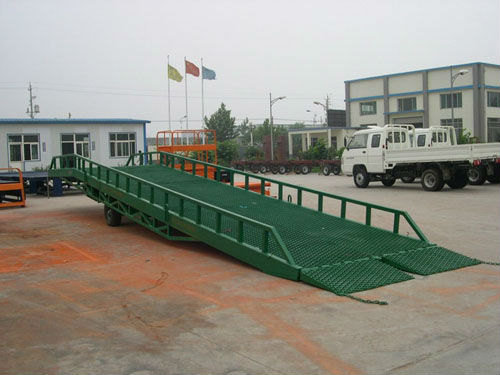 移動式登車橋